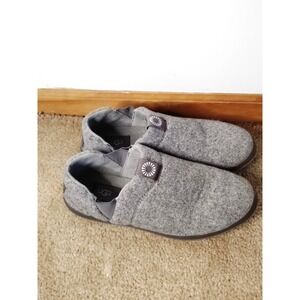 EUC-UGG Polartec Fleece Lined Slippers Gray Women 11 Indoor Outdoor Travel Comfy